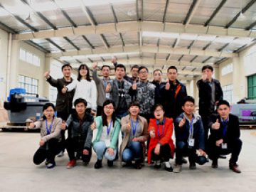 प्रधान कार्यालय, 2018 में बी 2 बी कार्यकर्ता