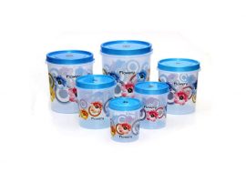 प्लास्टिक के डिब्बे