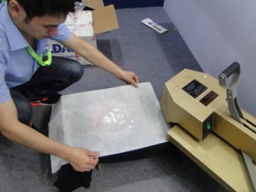 टी शर्ट हीट प्रेस